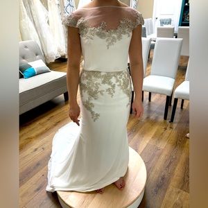 20s style wedding dress. Size 0. Perfect condition